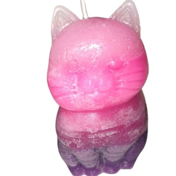 Hand crafted limited edition Pink candle from our Cat Lady candle collection - Picture 1 of 8